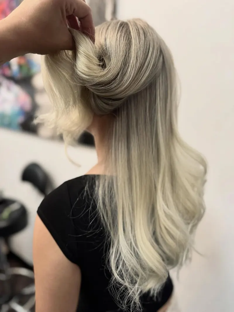 Platinum, twisted up, by Maha